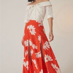 Maxi skirt with 2 front slits